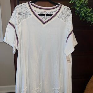 White Lace Trim V-Neck Top